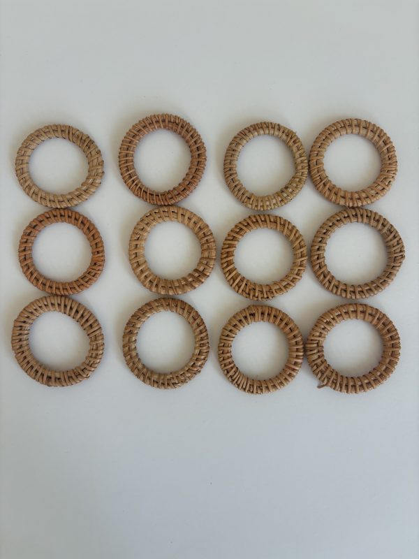 Anillos de mimbre para servilletas. - Image 2
